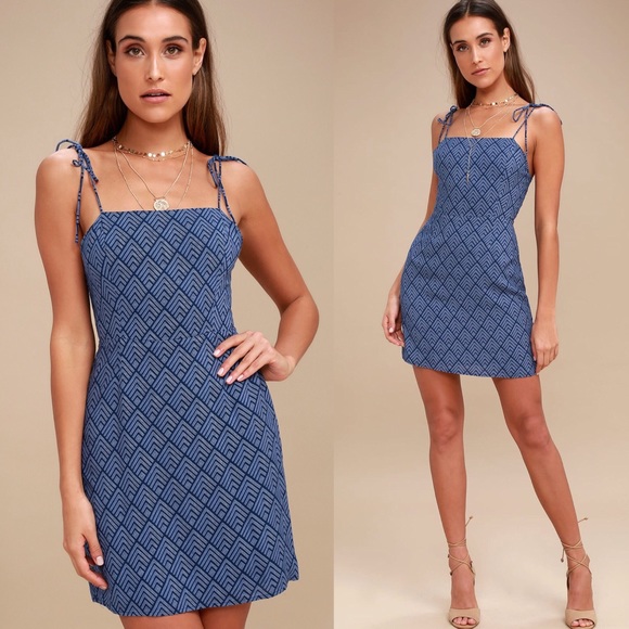 Lulus Dresses & Skirts - 🆕 Blue Print Mini Dress